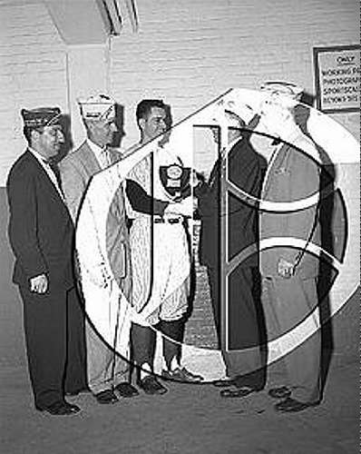 Jerry Coleman and Veterans at Yankee Stadium55N0203
